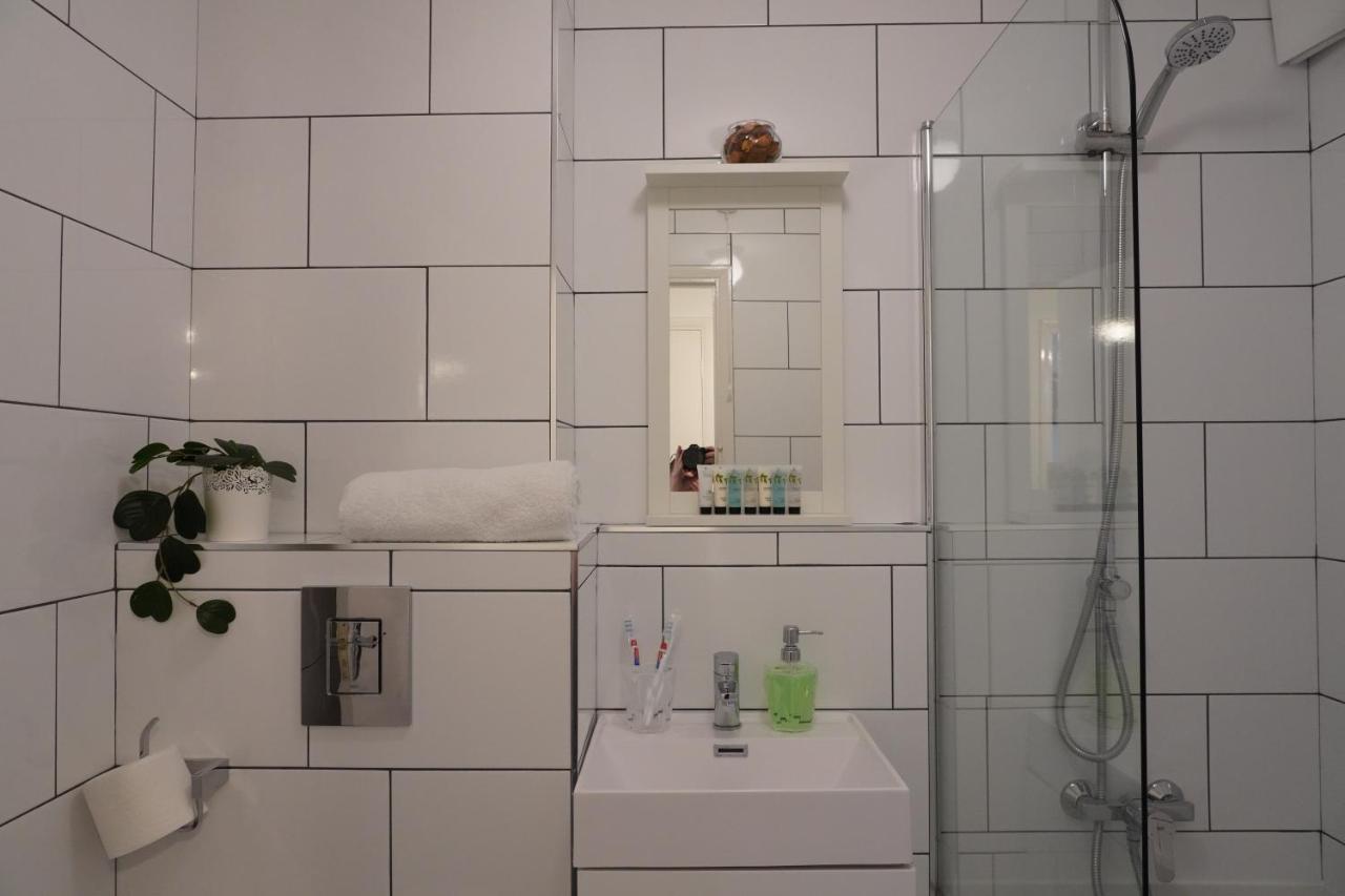2Bedrm-4Guests-Parking-Nearstation Apartment London Luaran gambar